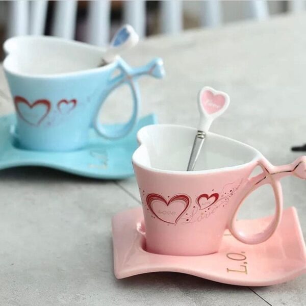 180ML Ceramic Creative Heart-shaped Couple Mug