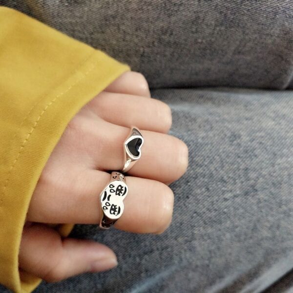 2 Pcs Creative Crying Heart Rings